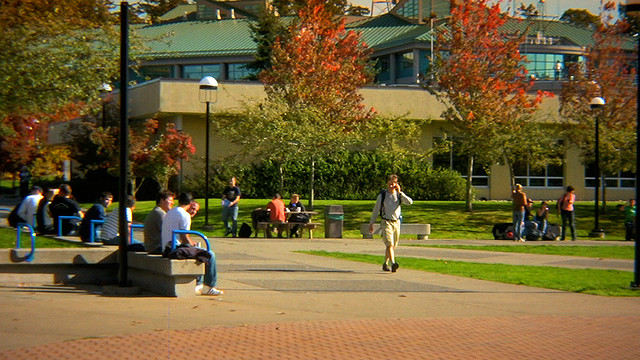 Camosun College 卡莫森學院